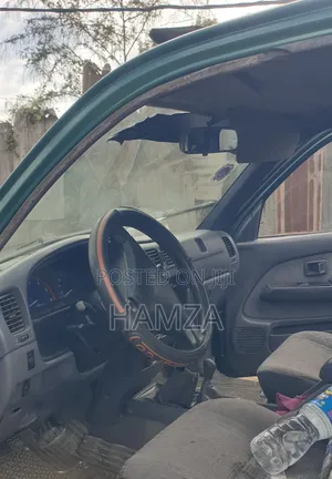 Toyota Hilux 2002 Green