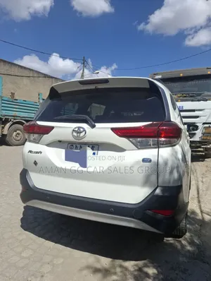 Photo - Toyota Rush 2022 White