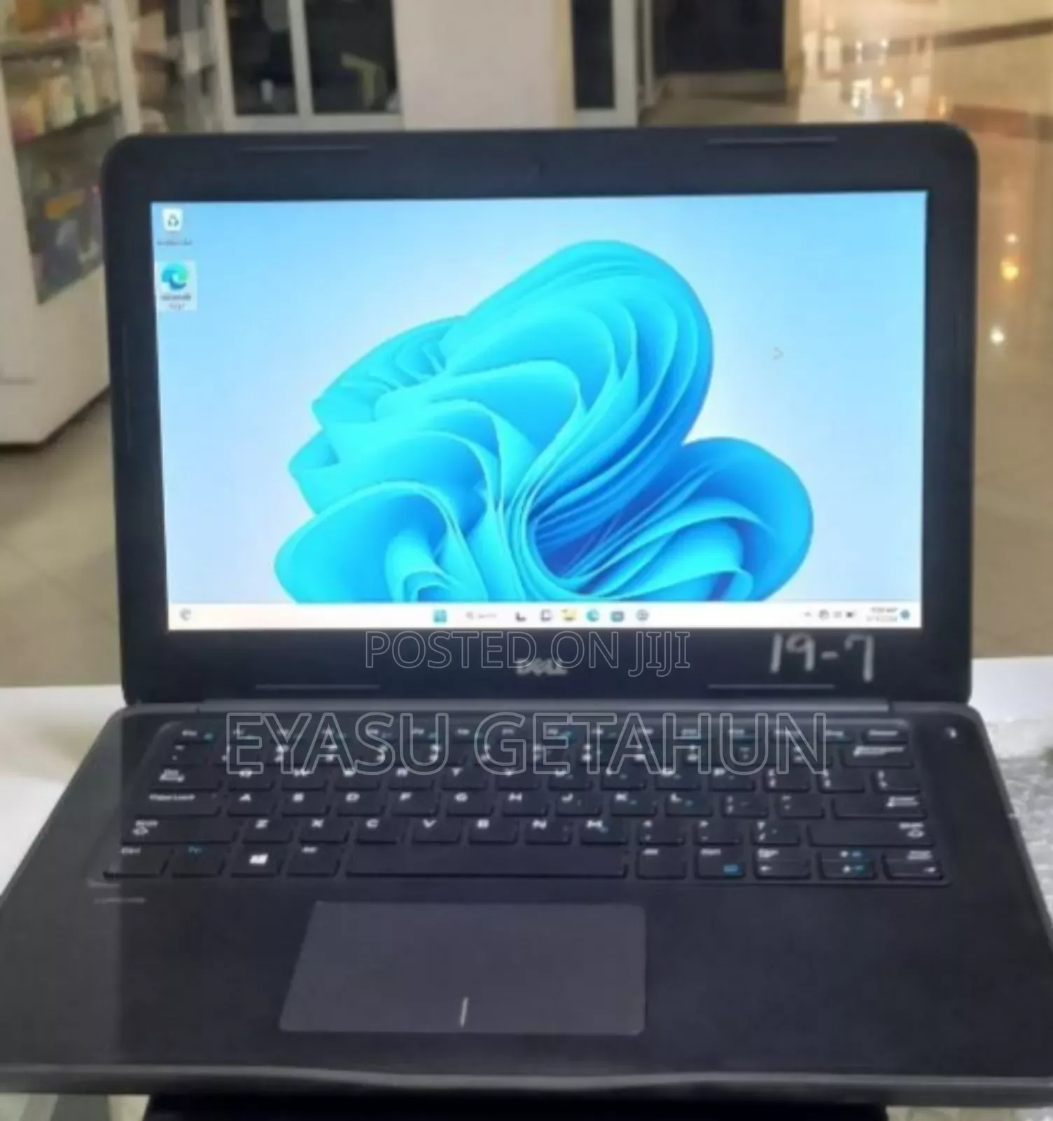 New Laptop Dell Latitude 3380 8GB Intel Core I5 SSD 256GB