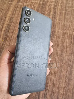 Samsung Galaxy F55 256 GB Black