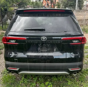 New Toyota Highlander Hybrid 2025 Blue