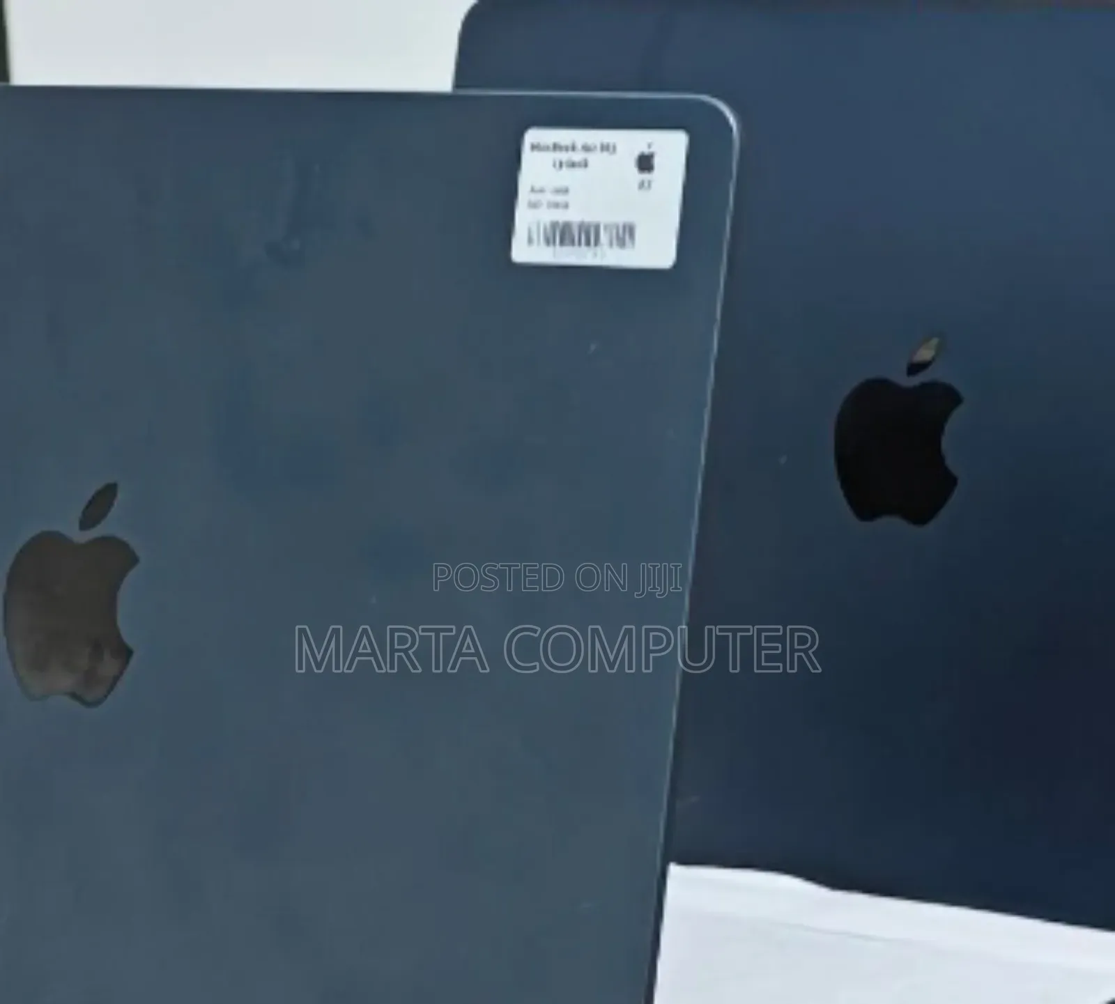 New Laptop Apple MacBook Pro M1 16GB Intel Core i9 SSD 256GB