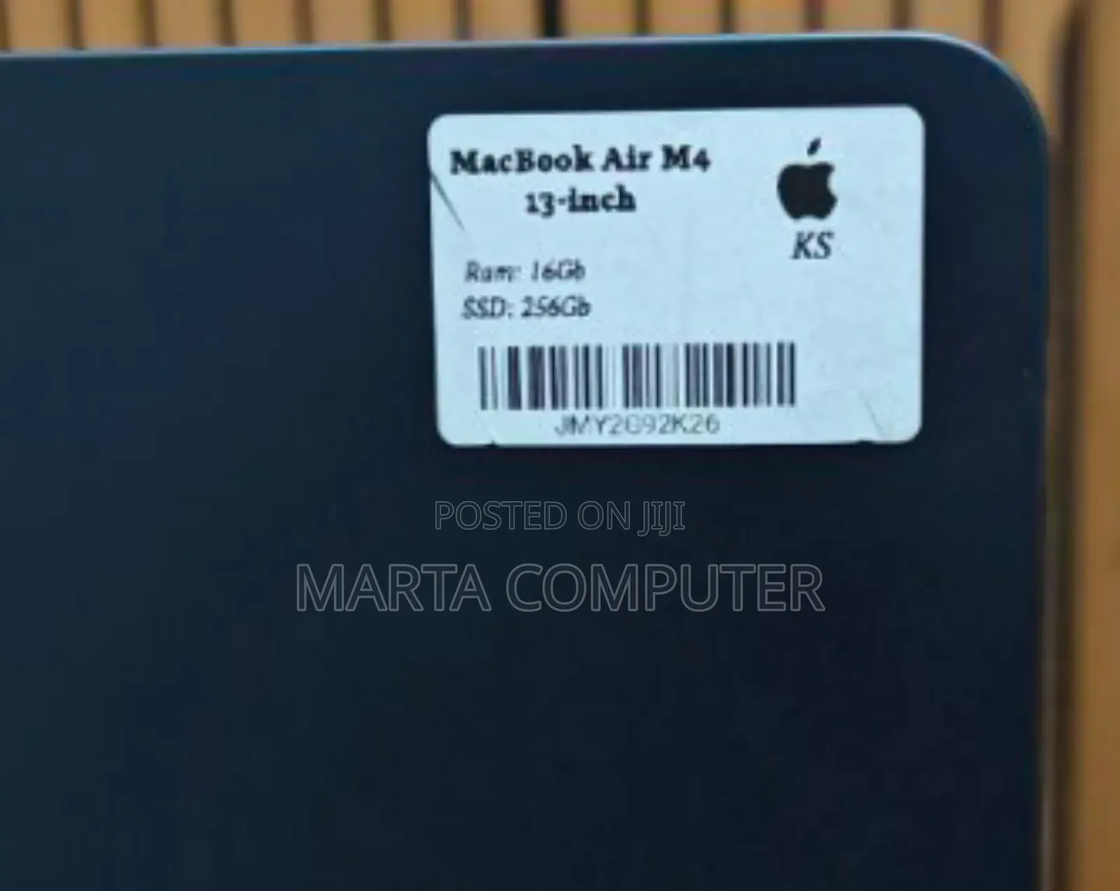 New Laptop Apple MacBook Pro M1 16GB Intel Core i9 SSD 256GB