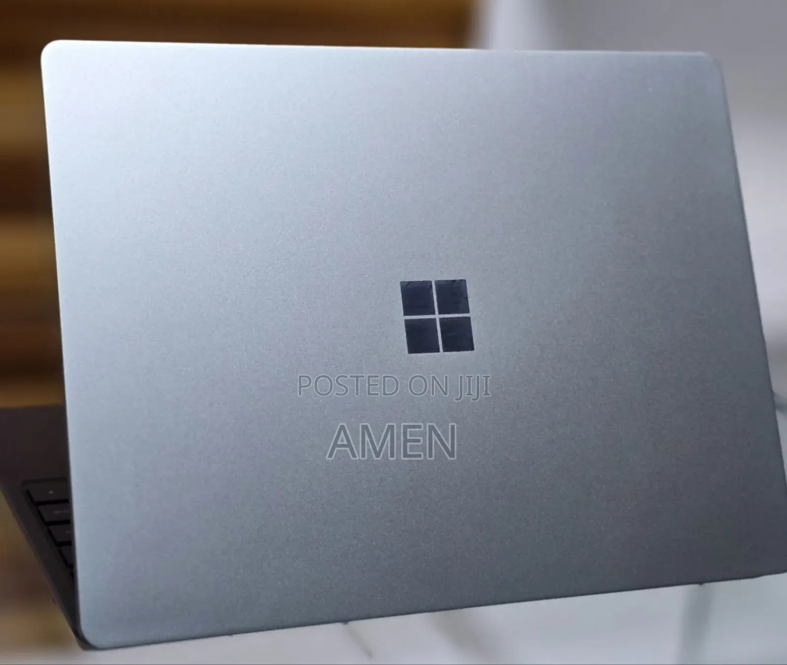 New Laptop Microsoft Surface 8GB Intel Core I5 SSD 256GB