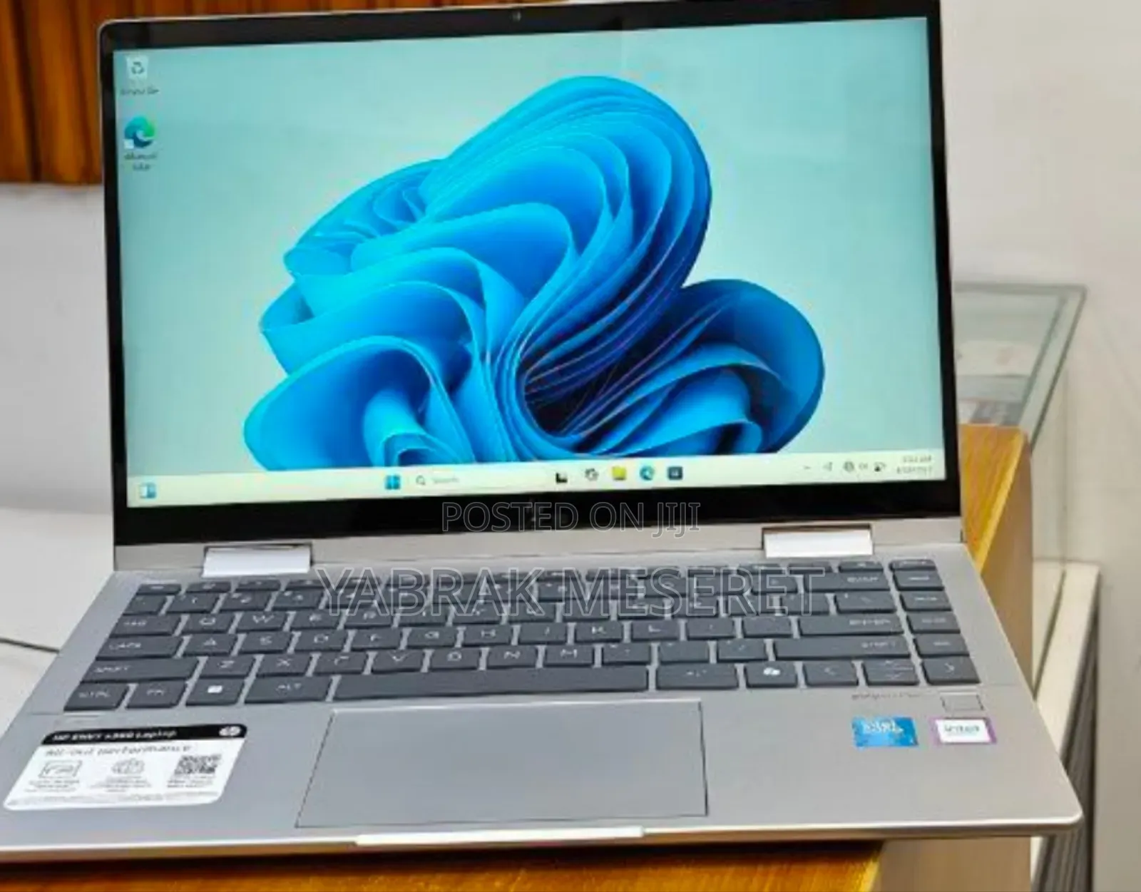 New Laptop HP Envy X360 8GB Intel Core Ultra 5 SSD 512GB