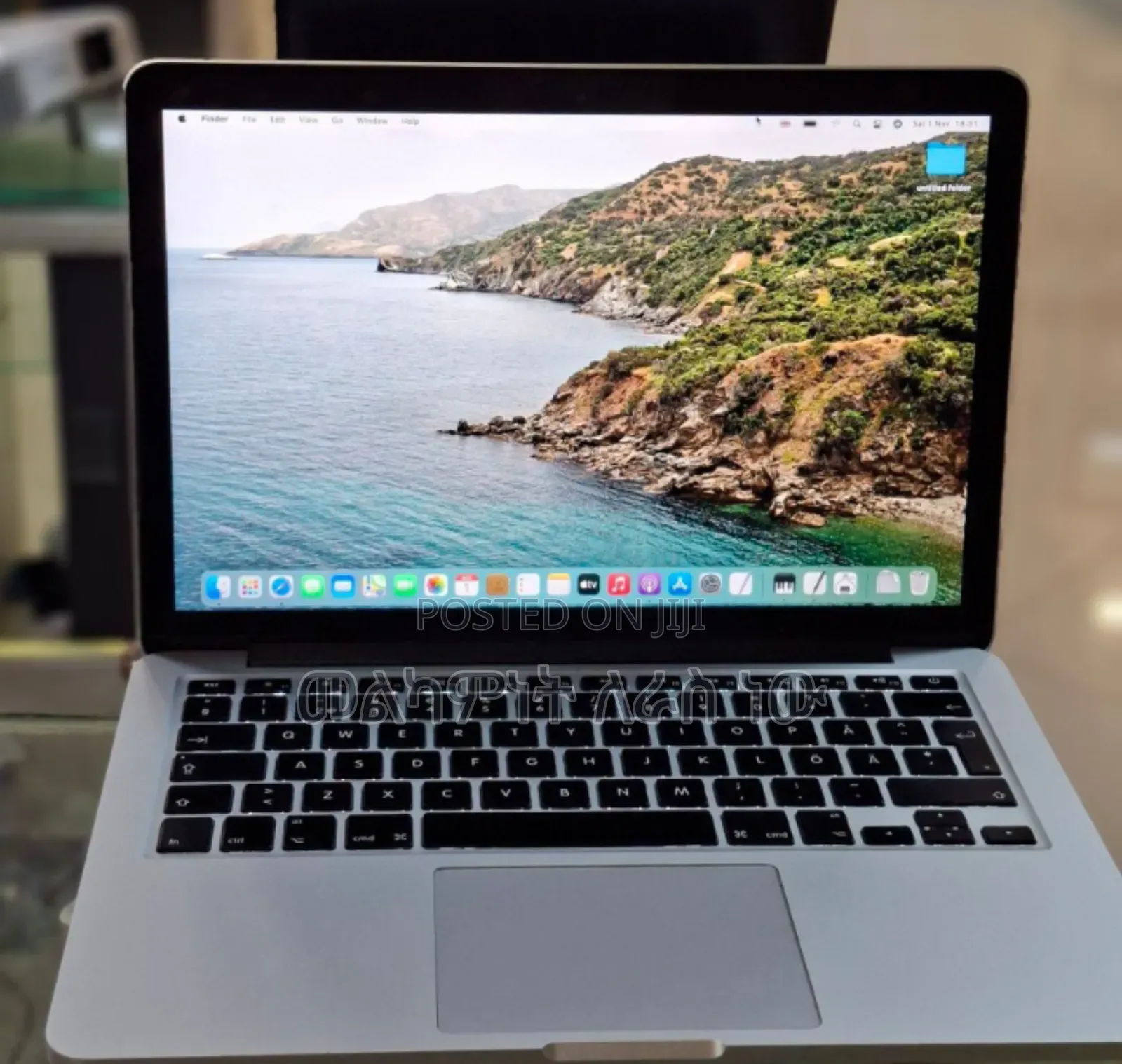 New Laptop Apple MacBook Pro 2014 8GB Intel Core I7 SSD 256GB