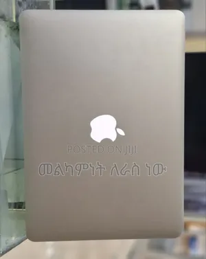 New Laptop Apple MacBook Pro 2014 8GB Intel Core I7 SSD 256GB