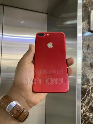 Photo - Apple iPhone 7 Plus 128 GB Red