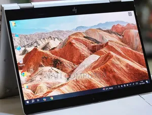 New Laptop HP 14-Ep0063 8GB Intel Core I7 SSD 256GB