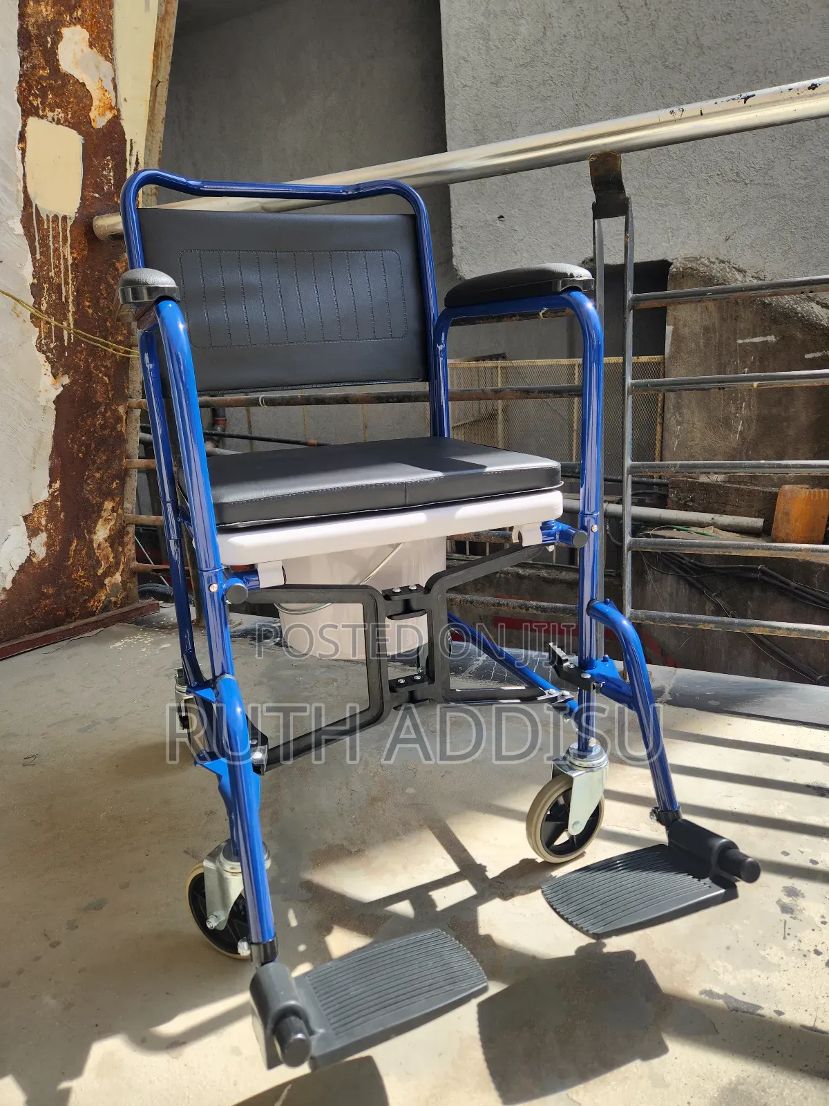 Commode Wheelchair做出wheelchair傳播wheelchair使得wheelchair Commode Medical
