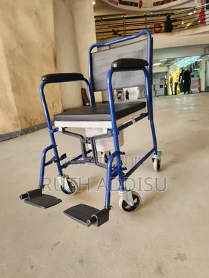 Commode Four in One Wheelchair蝨我wheelchair重點wheelchair建議wheelchair New