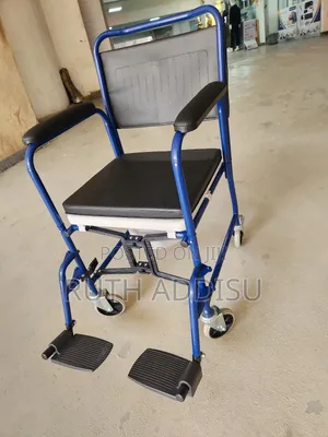 Commode Wheelchair朱諾wheelchair輕微wheelchair寫成wheelchair軟弱wheelchair New