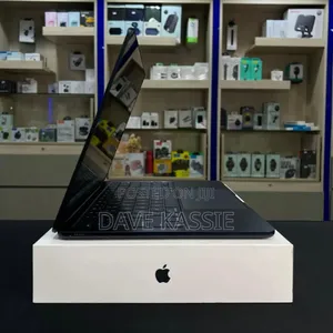 New Laptop Apple MacBook Air 2025 M4 13-Inch 16GB Apple M4 SSD 256GB