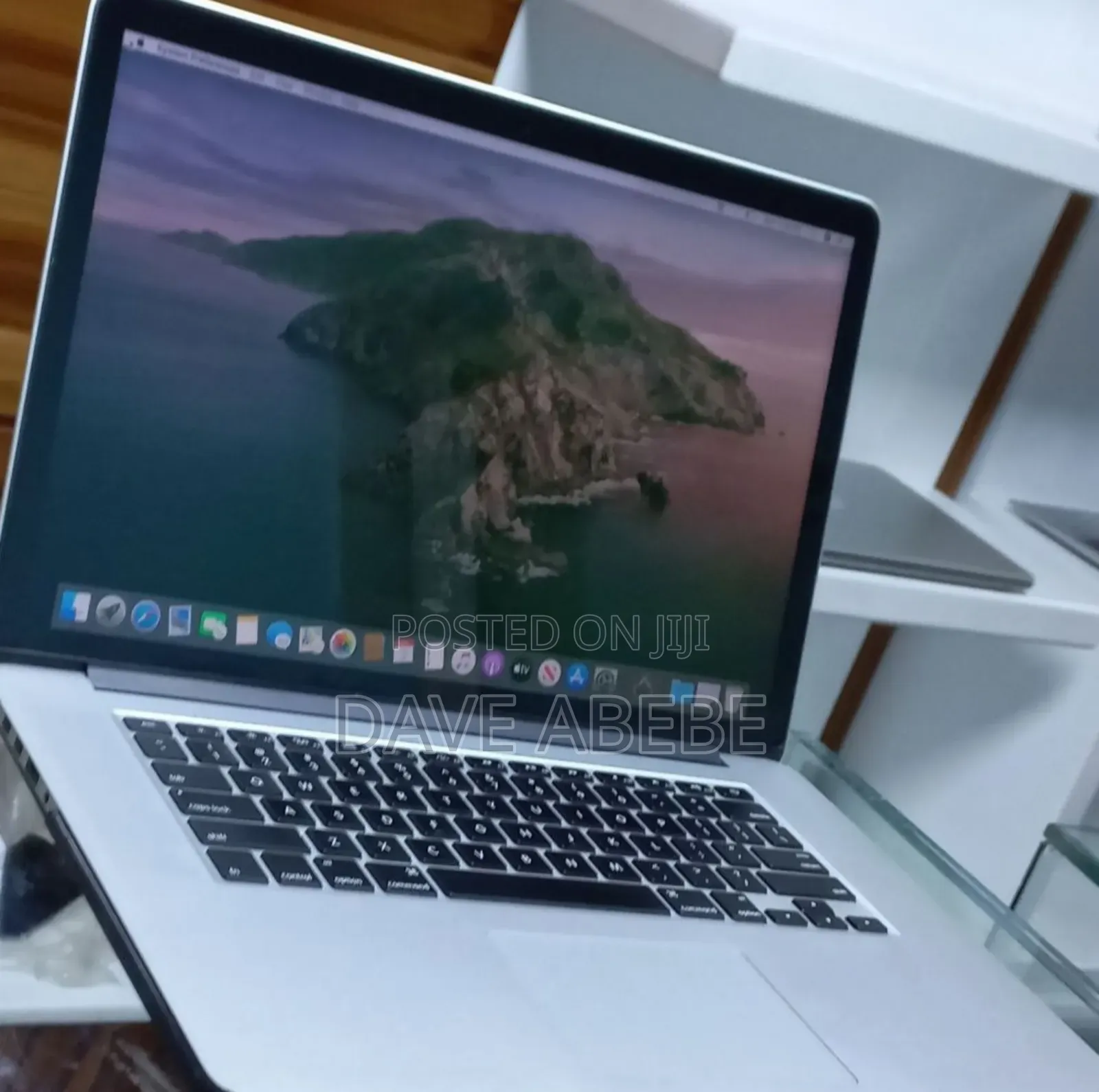 New Laptop Apple MacBook Pro 2013 8GB Intel Core I7 SSD 256GB