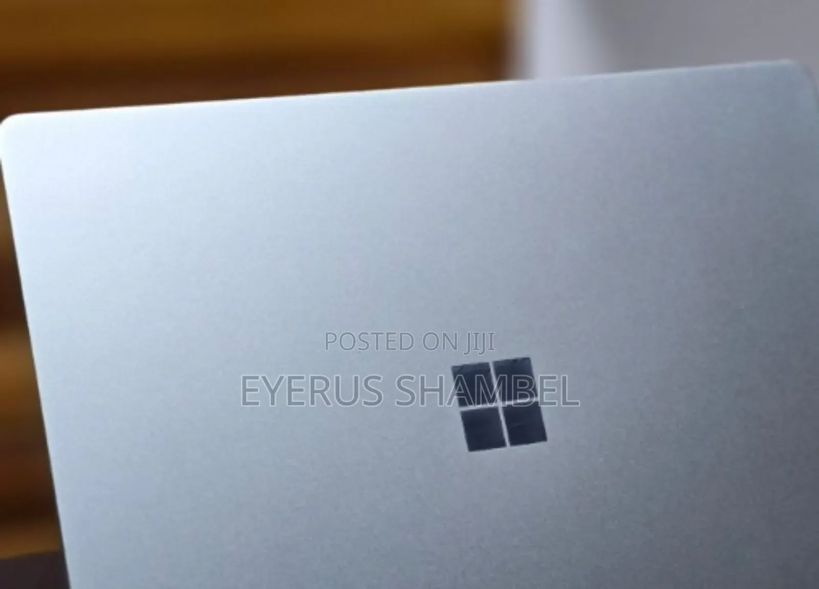 New Laptop Microsoft Surface 8GB Intel Core I5 SSD 256GB