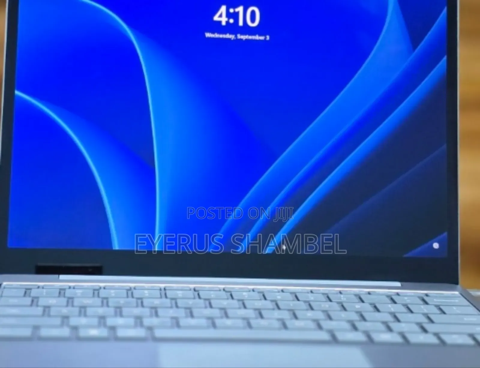 New Laptop Microsoft Surface 8GB Intel Core I5 SSD 256GB