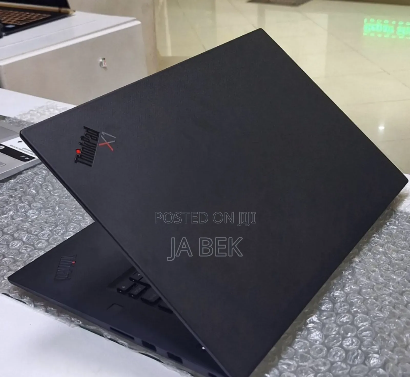 New Lenovo ThinkPad X1 Carbon 16GB Qualcomm Snapdragon X Plus SSD 512GB