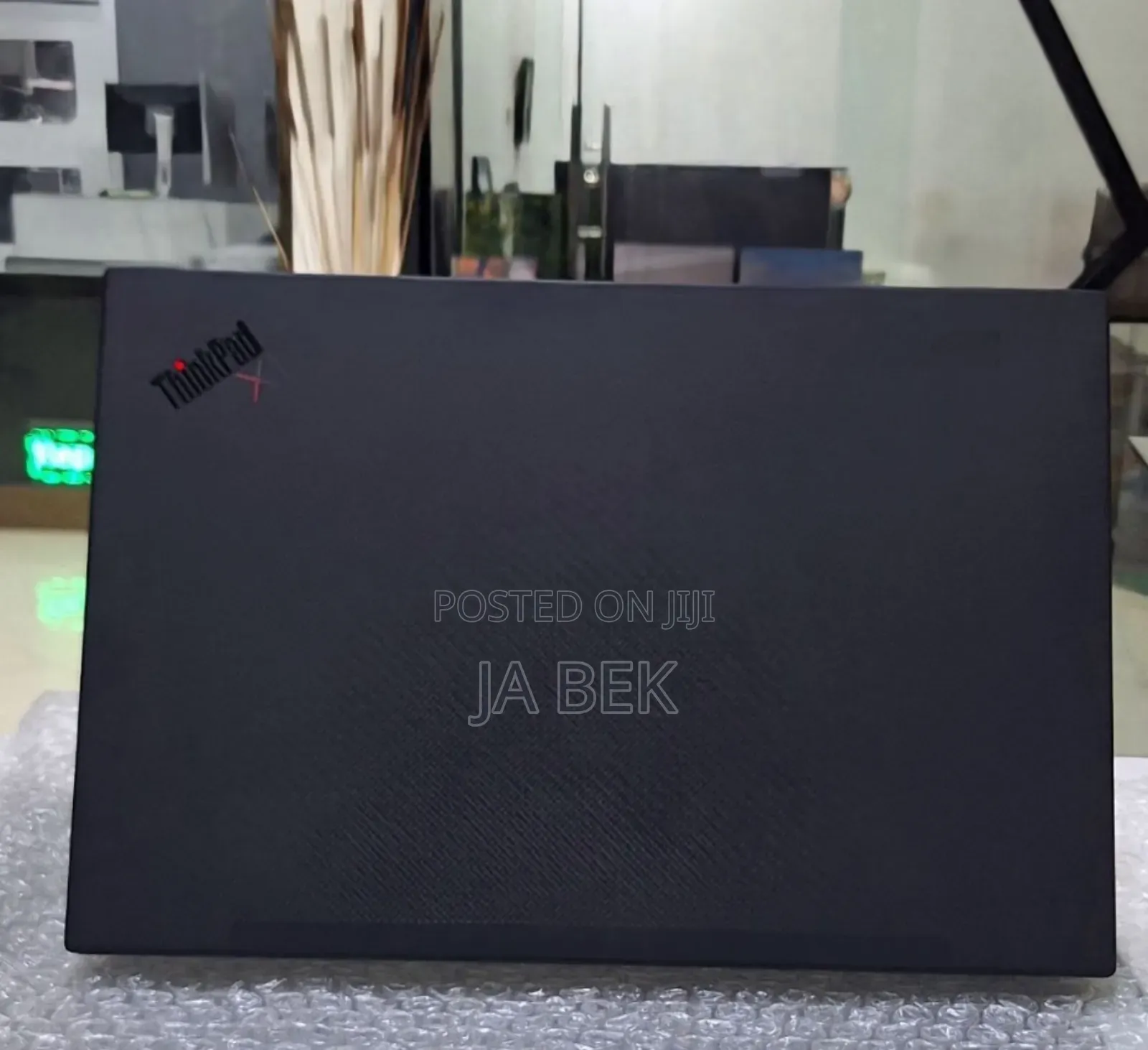 New Lenovo ThinkPad X1 Carbon 16GB Qualcomm Snapdragon X Plus SSD 512GB