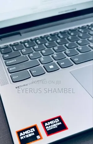 New Laptop Lenovo Yoga 7i 8GB AMD Ryzen 5 SSD 512GB