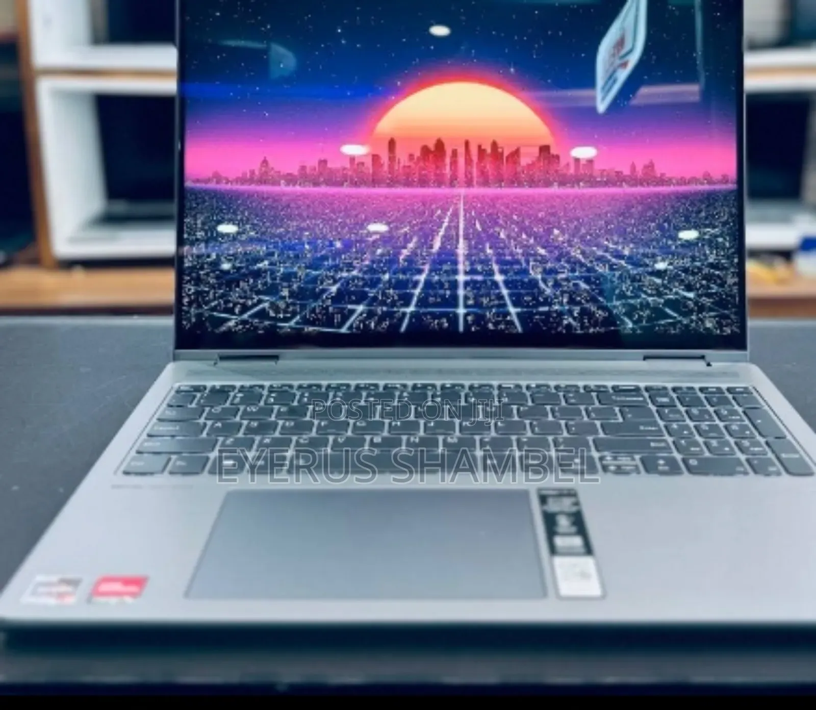 New Laptop Lenovo Yoga 7i 8GB AMD Ryzen 5 SSD 512GB