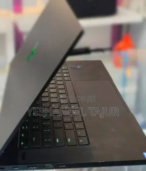 Photo - New Laptop Razer Blade 16GB Intel Core I7 SSD 512GB