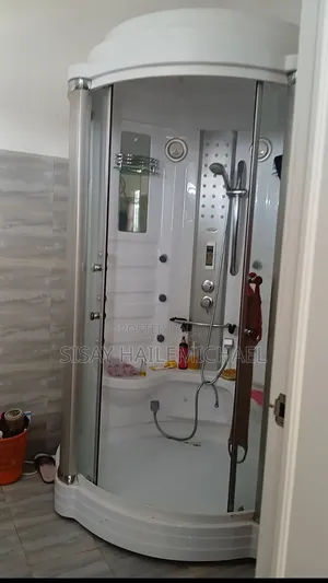 14bdrm House in Yeka for rent