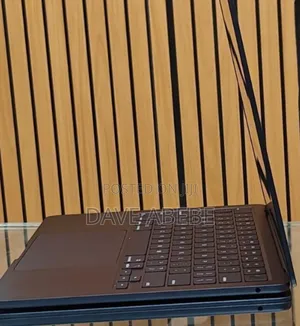 New Laptop Apple MacBook Air 2025 M4 13-Inch 16GB Apple M4 SSD 256GB