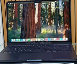 New Laptop Apple MacBook Air 2025 M4 13-Inch 16GB Apple M4 SSD 256GB