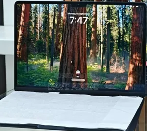 New Laptop Apple MacBook Air 2025 M4 13-Inch 16GB Apple M4 SSD 256GB