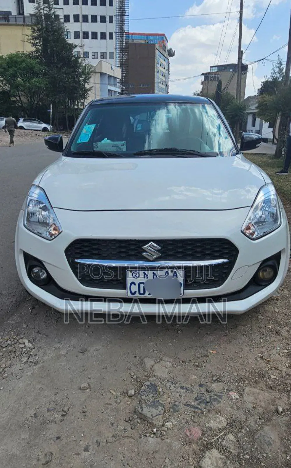 Suzuki Swift 2022 White