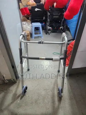 Photo - Walker膽小foldable Walker管道almunium Walker腕力medical Walker肺癌walker New