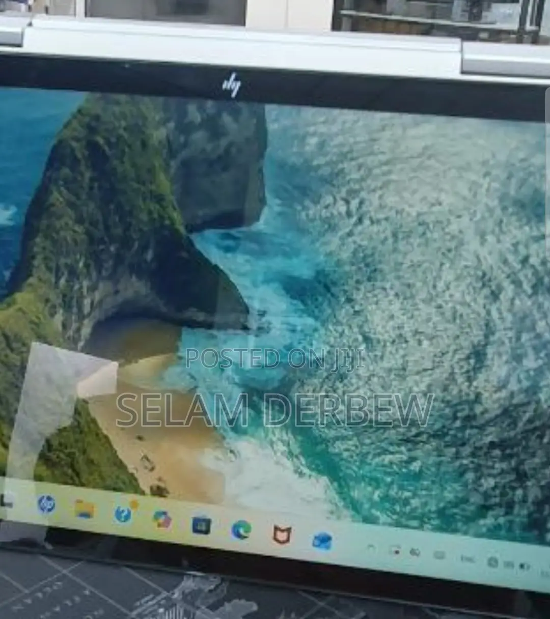 New Laptop HP Envy X360 8GB Intel Core 5 SSD 512GB