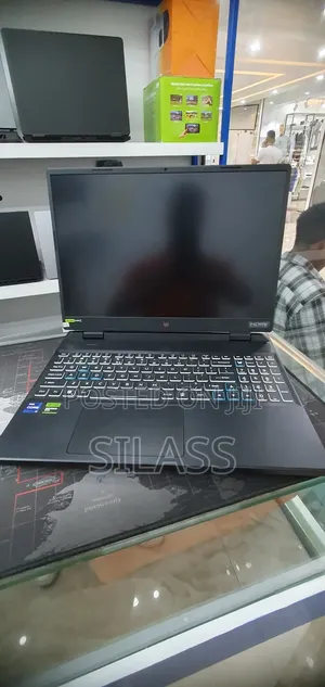 New Laptop Acer Predator Helios 16 16GB Intel Core I9 SSD 1T