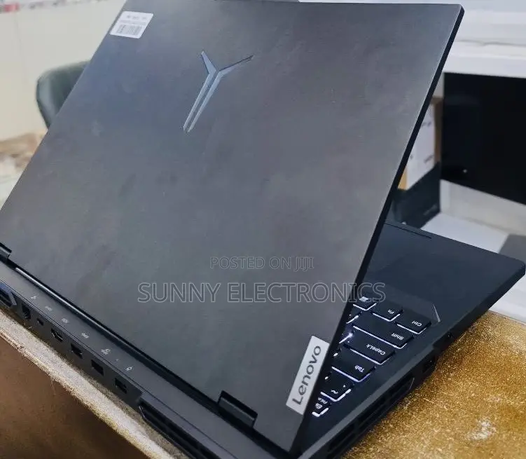 New Laptop Lenovo Legion Y740 32GB Intel Core i9 SSD 1T