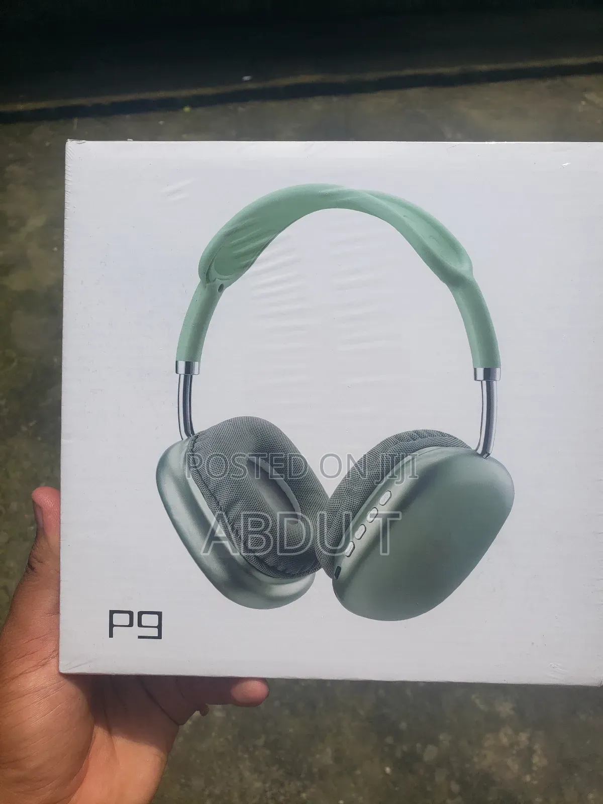New P9 Headset Provides Crystal Clear Communication