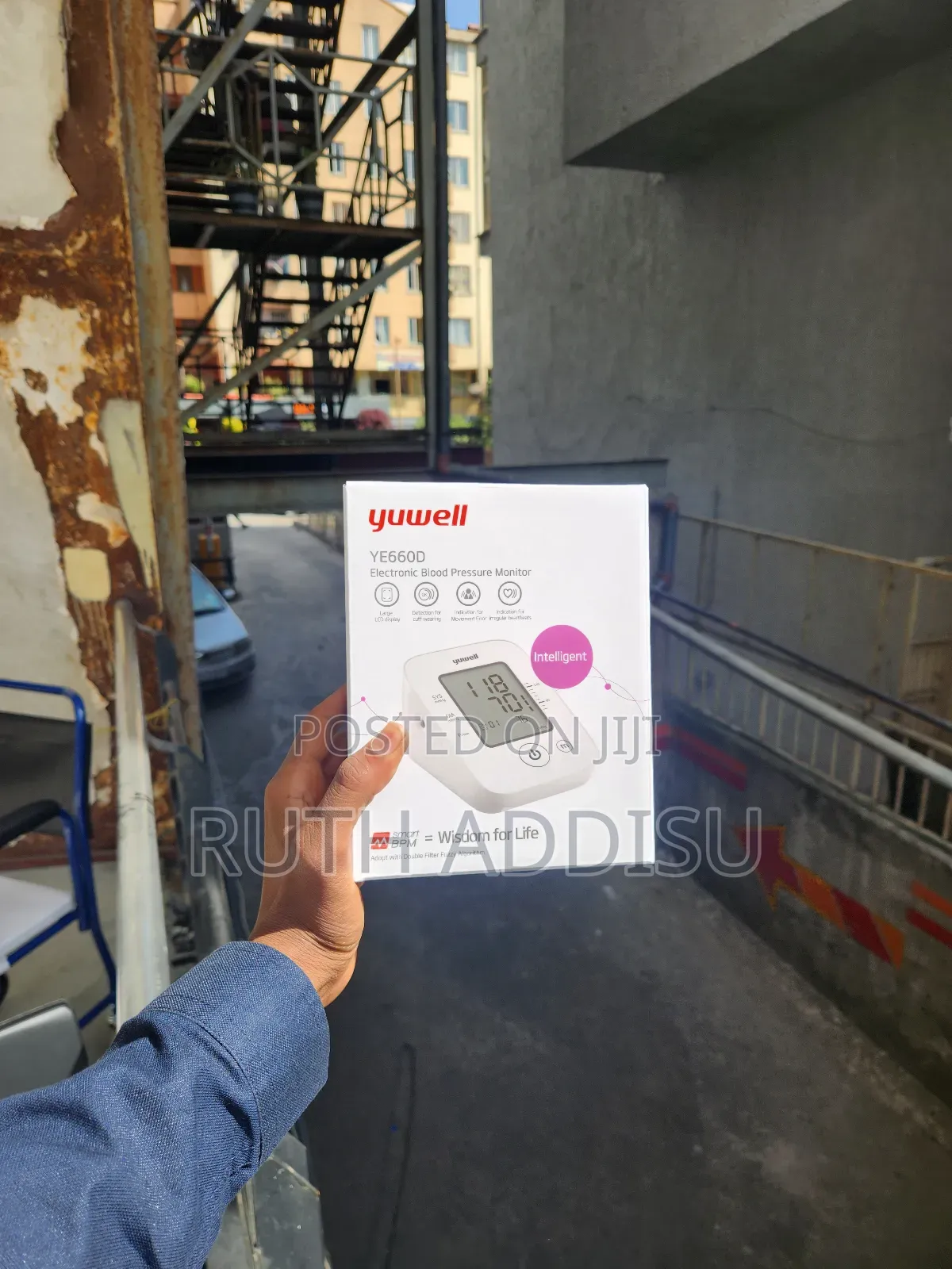 Digital Blood Pressuer Monitor鳵了brand New Digital Blood Pressuer Monit