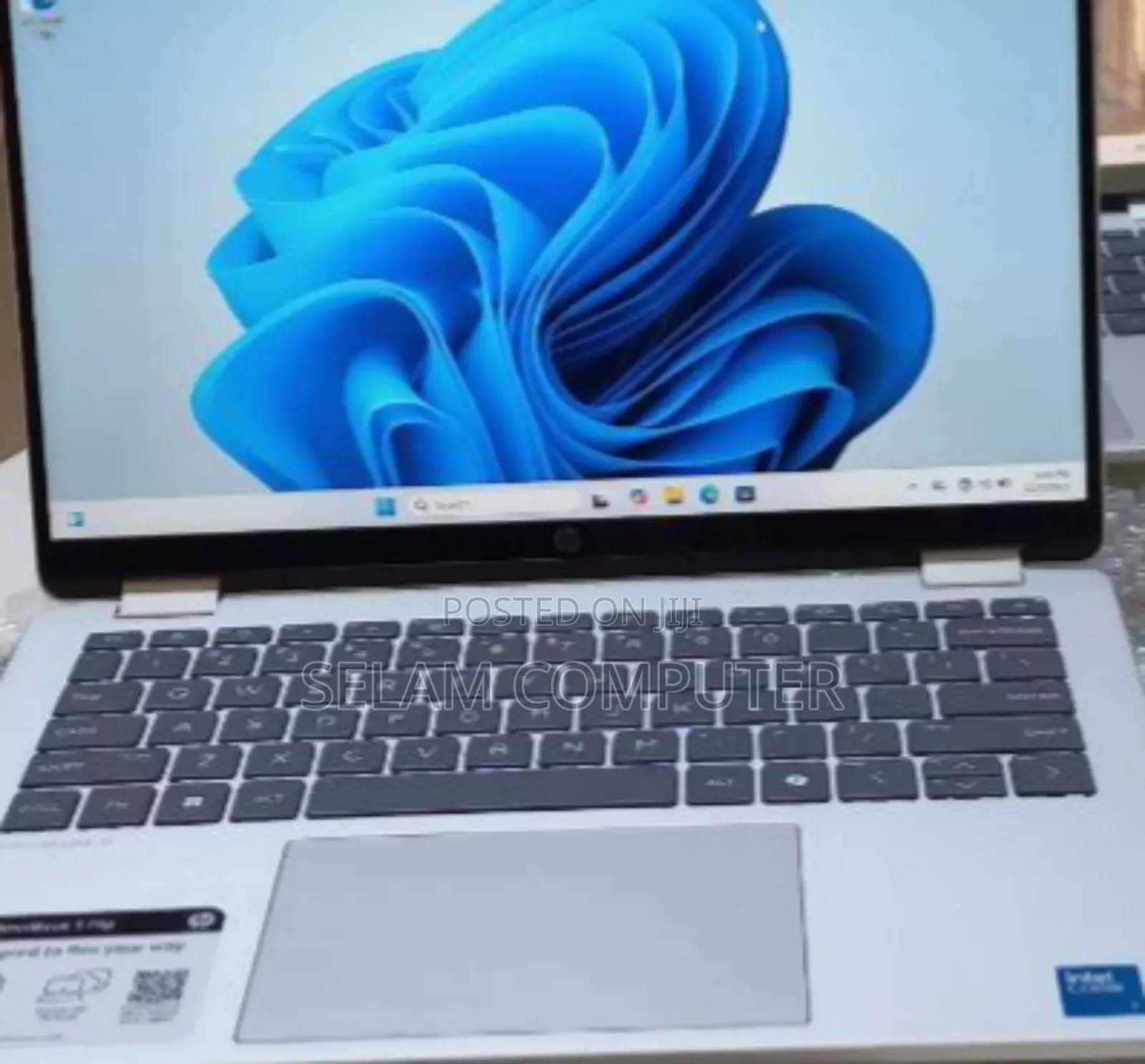 New Laptop HP OmniBook 5 Flip 16GB Intel Core I7 SSD 1T