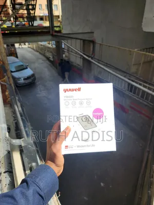 Photo - Digit Blood Pressure Monitor承諾brand New Digital Blood Pressuer Monitor