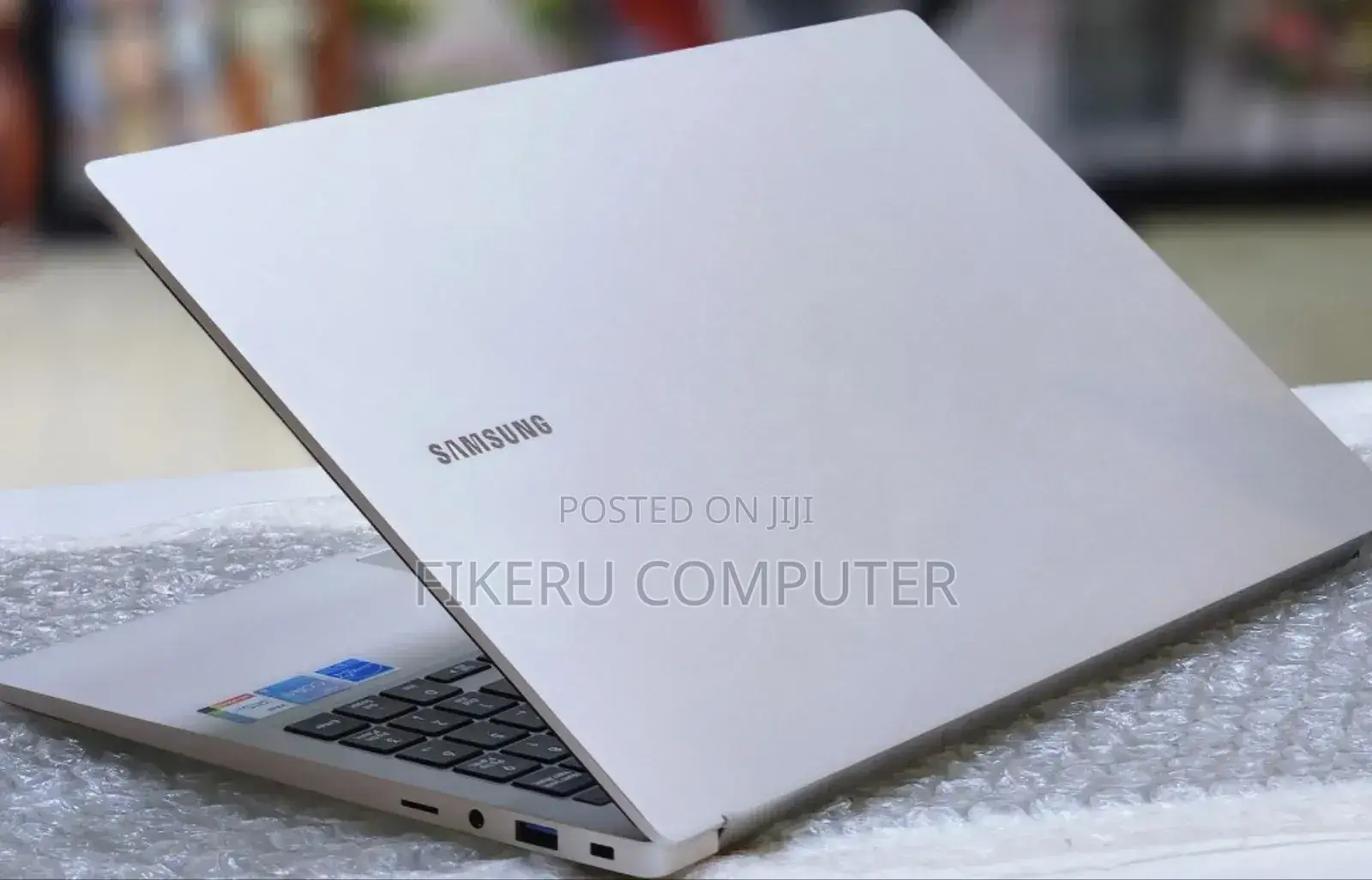 New Laptop Samsung Ativ Book 9 Lite 8GB Intel Core I5 SSD 256GB