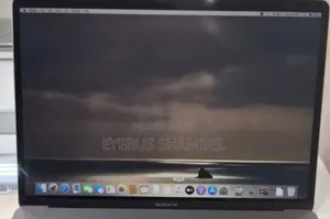 New Laptop Apple MacBook Pro 32GB Intel Core I9 SSD 512GB