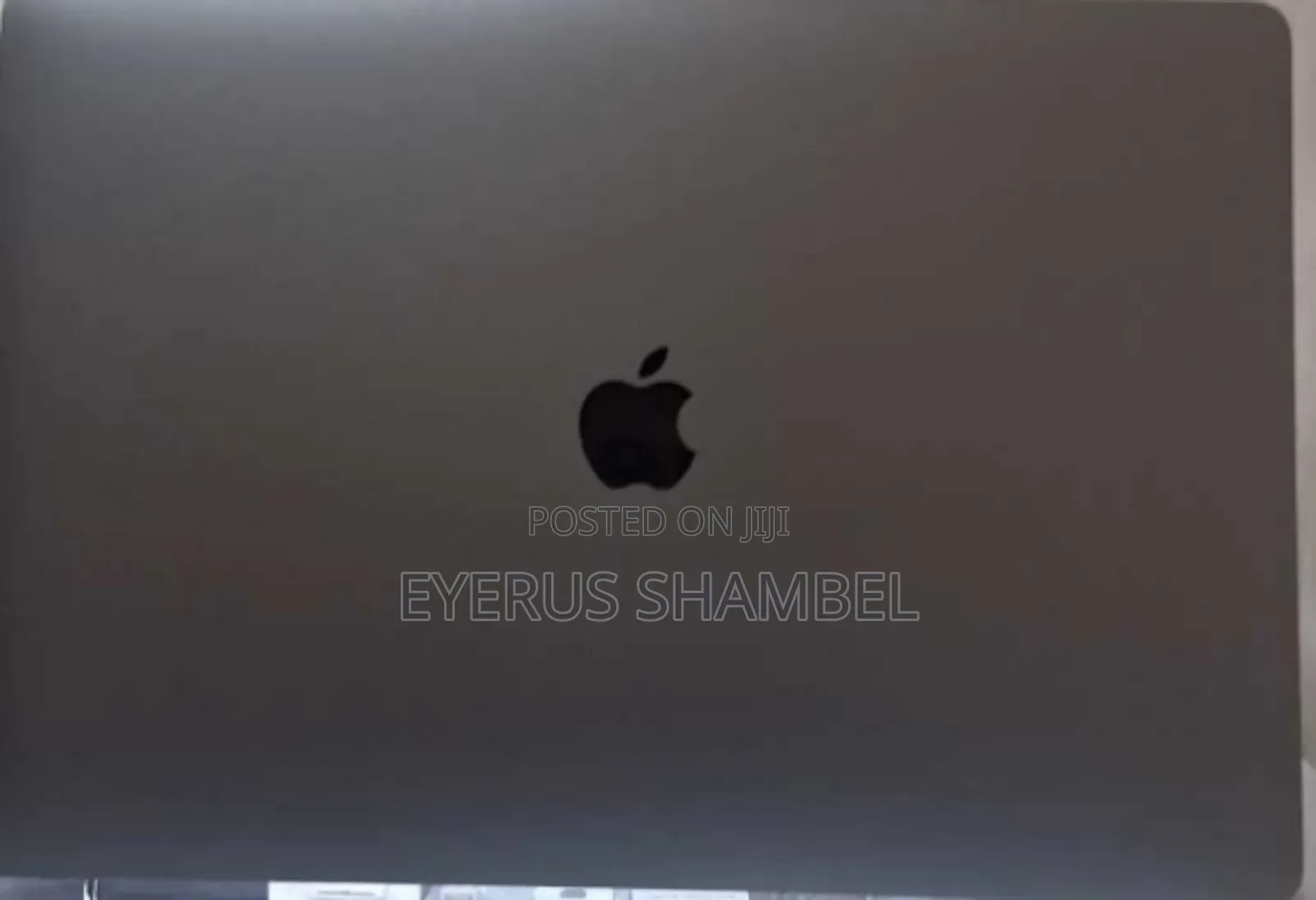 New Laptop Apple MacBook Pro 32GB Intel Core I9 SSD 512GB