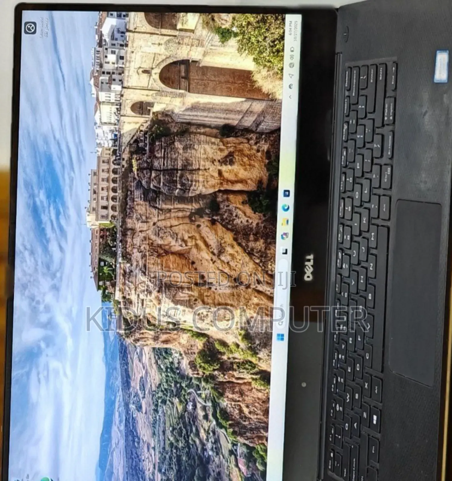 New Laptop Dell XPS 15 16GB Intel Core I7 SSD 256GB