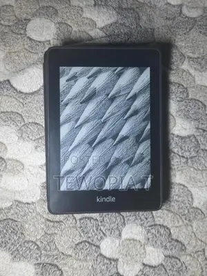 Photo - Amazon Kindle Paperwhite 8 GB Black