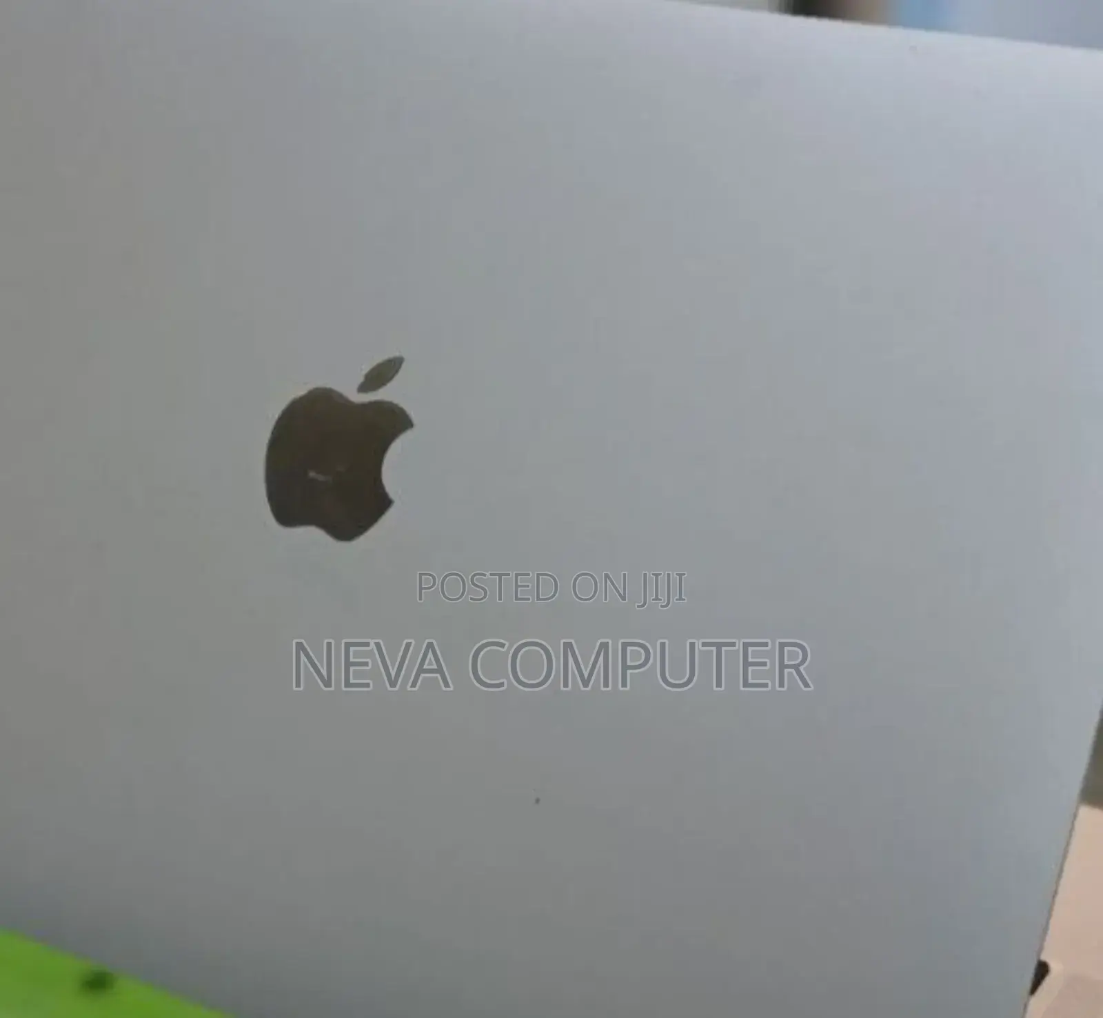 New Laptop Apple MacBook Pro 2019 4GB Apple M2 SSD 256GB