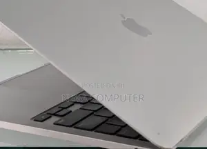 New Laptop Apple MacBook Pro 2019 4GB Apple M2 SSD 256GB