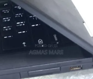 Photo - New Laptop Lenovo ThinkPad Yoga 4GB Intel Core I5 HDD 500GB