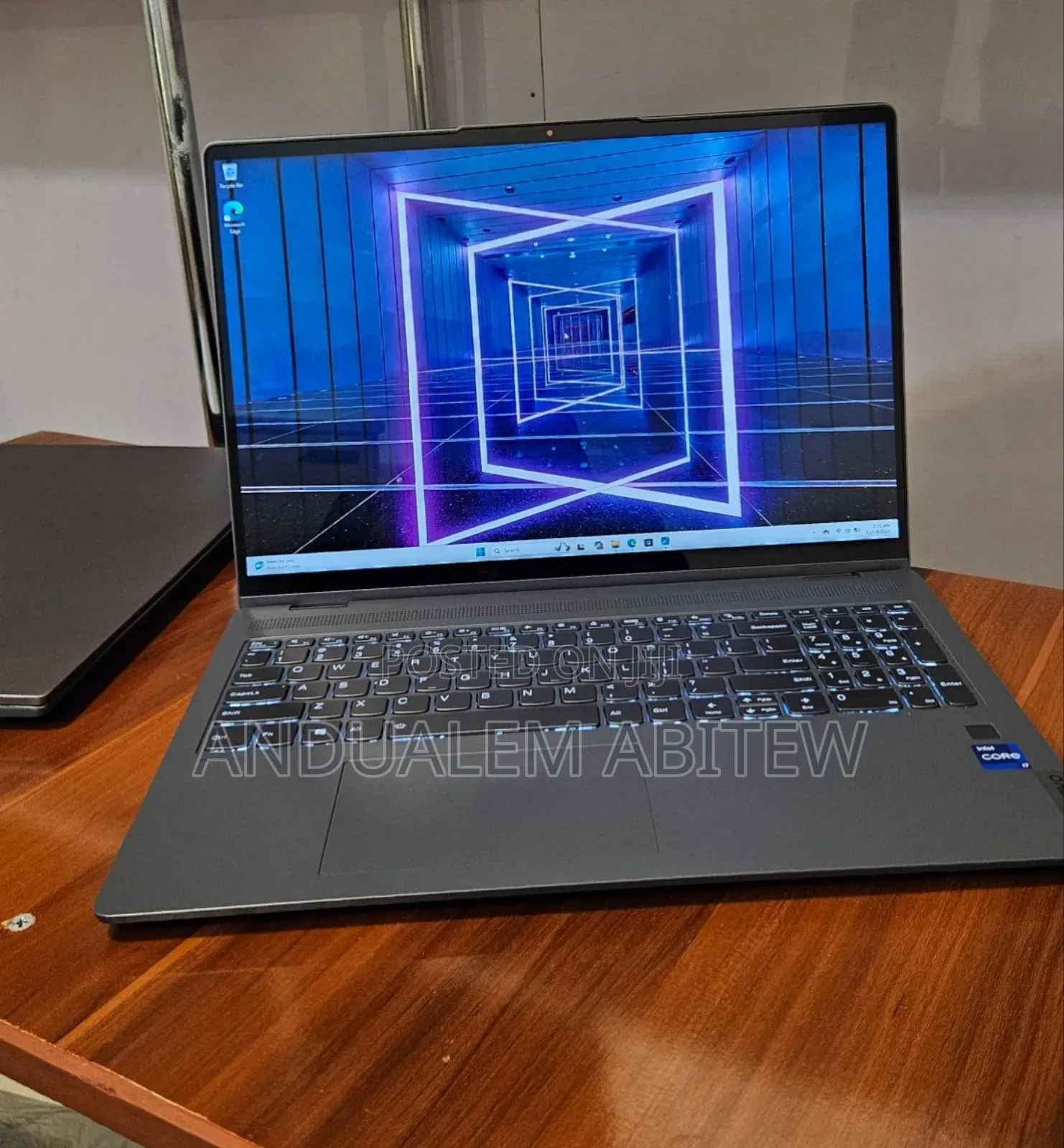 New Laptop Lenovo Yoga 710 16GB Intel Core I7 SSD 512GB