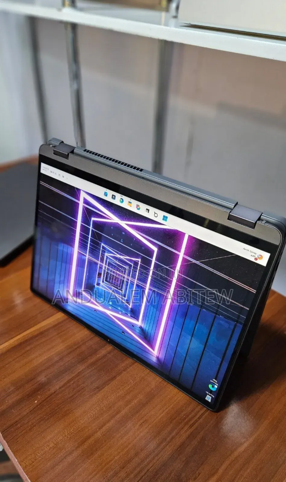 New Laptop Lenovo Yoga 710 16GB Intel Core I7 SSD 512GB