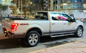 Ford F-150 2018 Gold