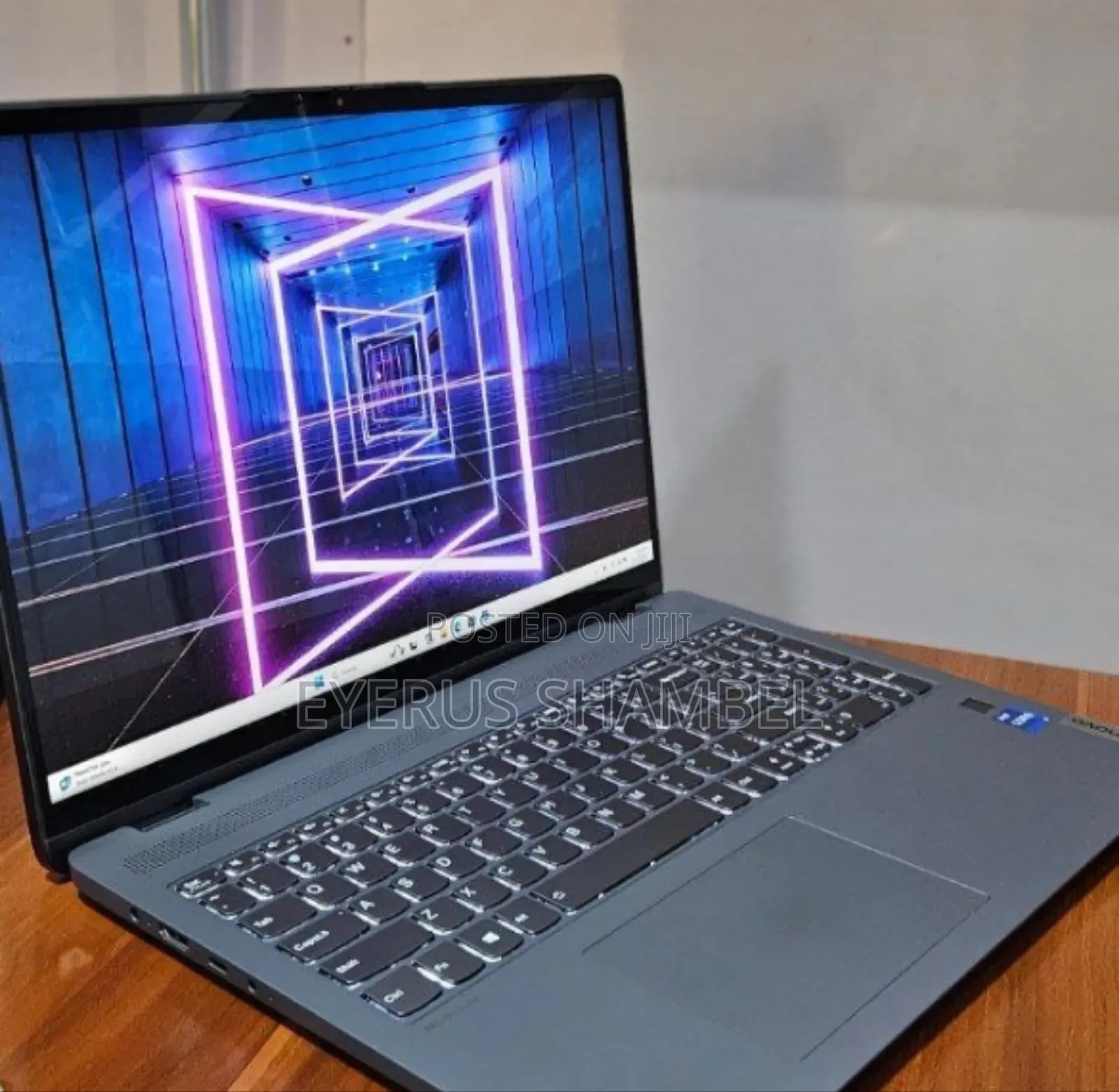 New Laptop Lenovo Yoga 7i 16GB Intel Core I7 SSD 512GB